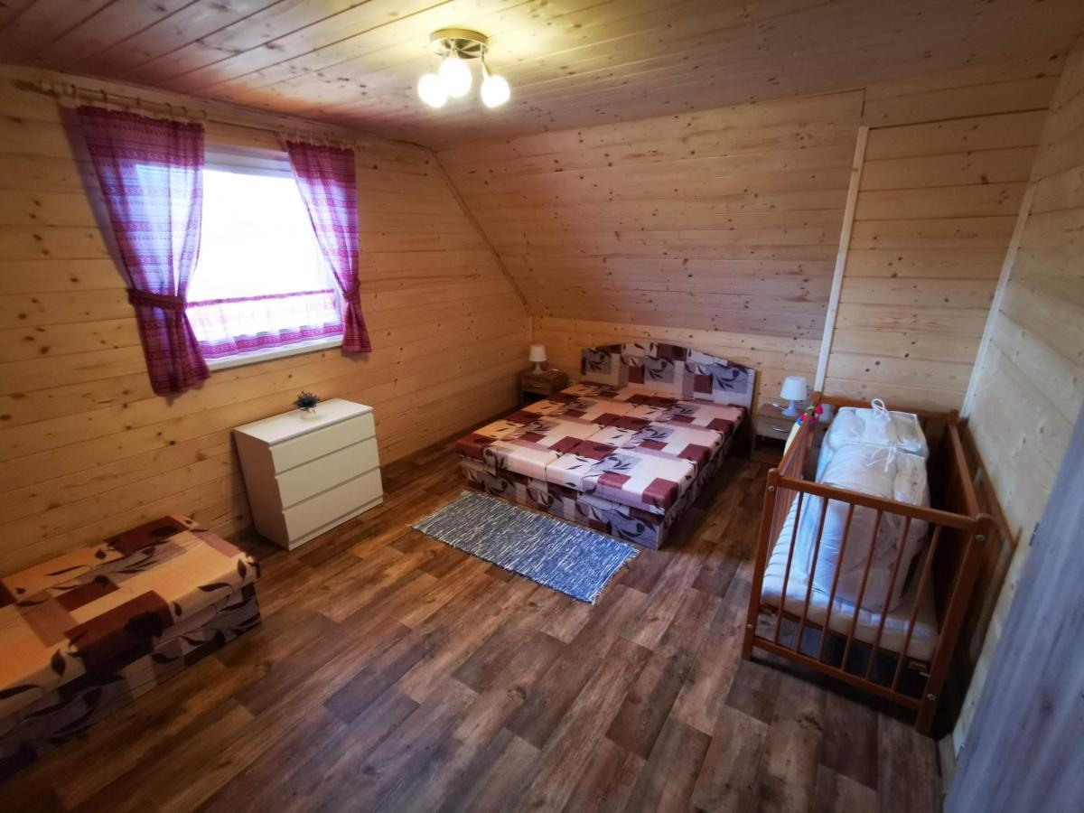 Chata Baska Na Liptove S Vlastnym Dvorom Lipótszentmiklós Kültér fotó