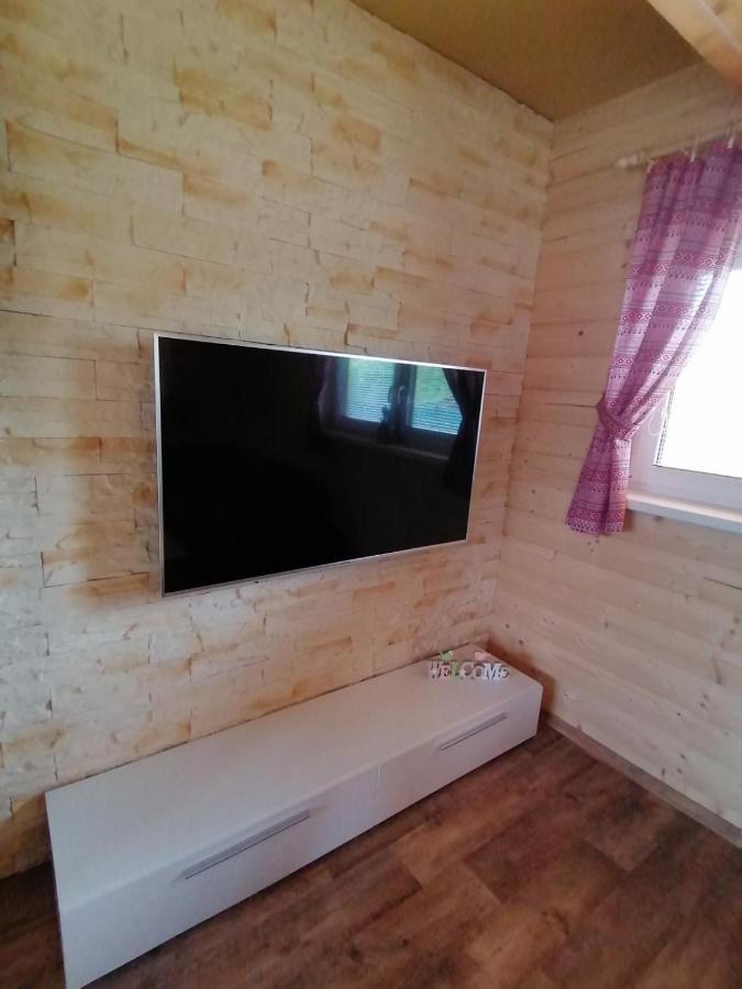 Chata Baska Na Liptove S Vlastnym Dvorom Lipótszentmiklós Kültér fotó