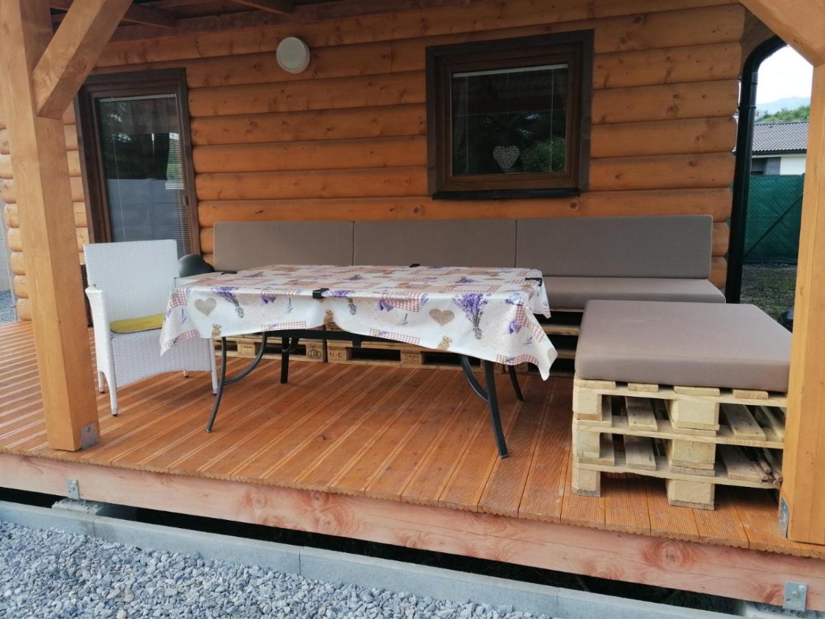 Chata Baska Na Liptove S Vlastnym Dvorom Lipótszentmiklós Kültér fotó