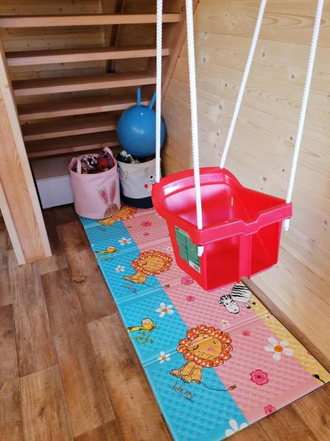 Chata Baska Na Liptove S Vlastnym Dvorom Lipótszentmiklós Kültér fotó